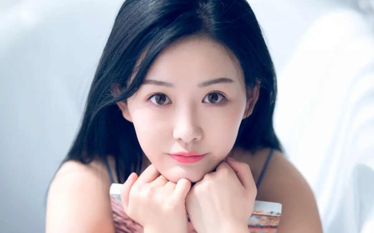 汶川伴游哈尔滨私人伴游燕子