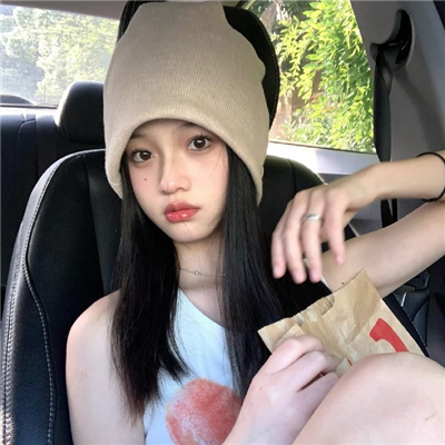 汶川伴游伴游女生丛河灵的资料